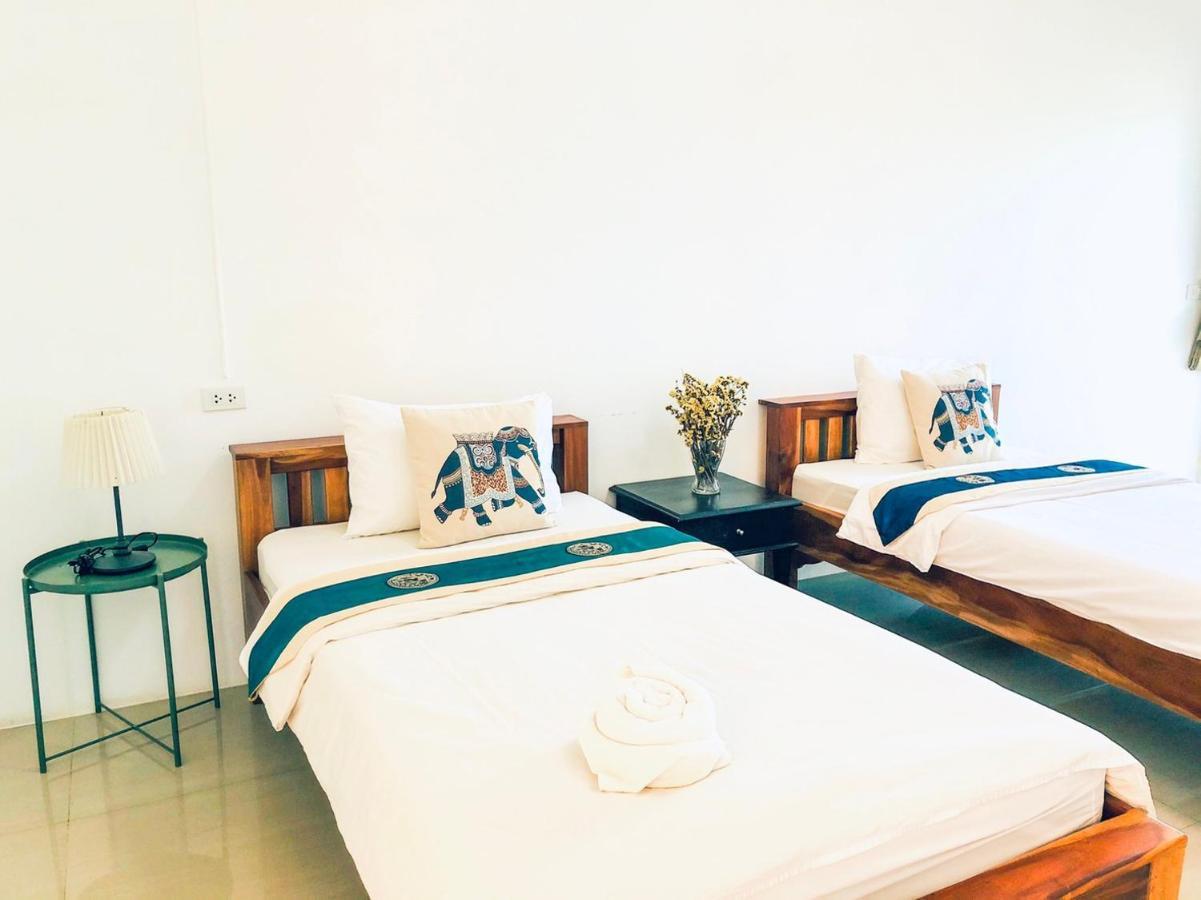 Baanlugchange Hotel Chanthaburi Esterno foto