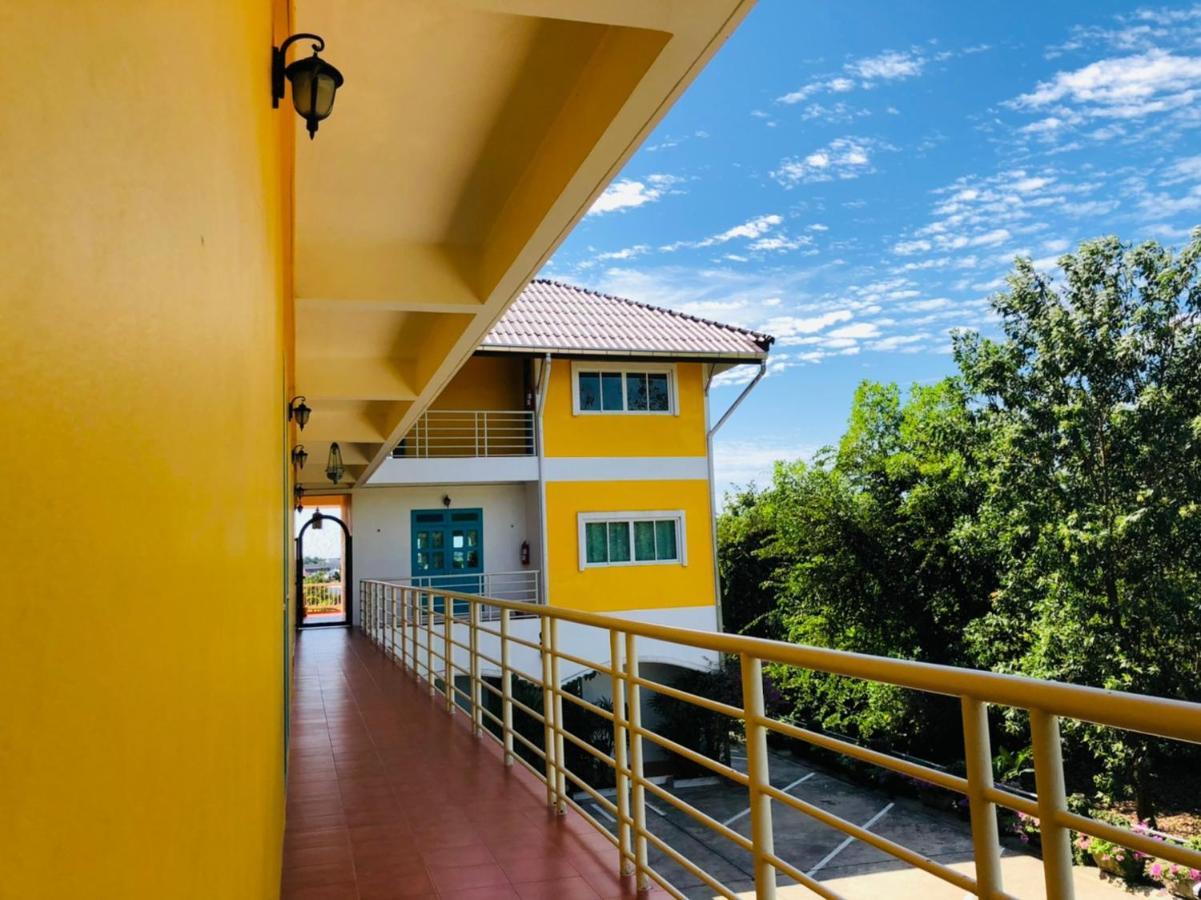 Baanlugchange Hotel Chanthaburi Esterno foto