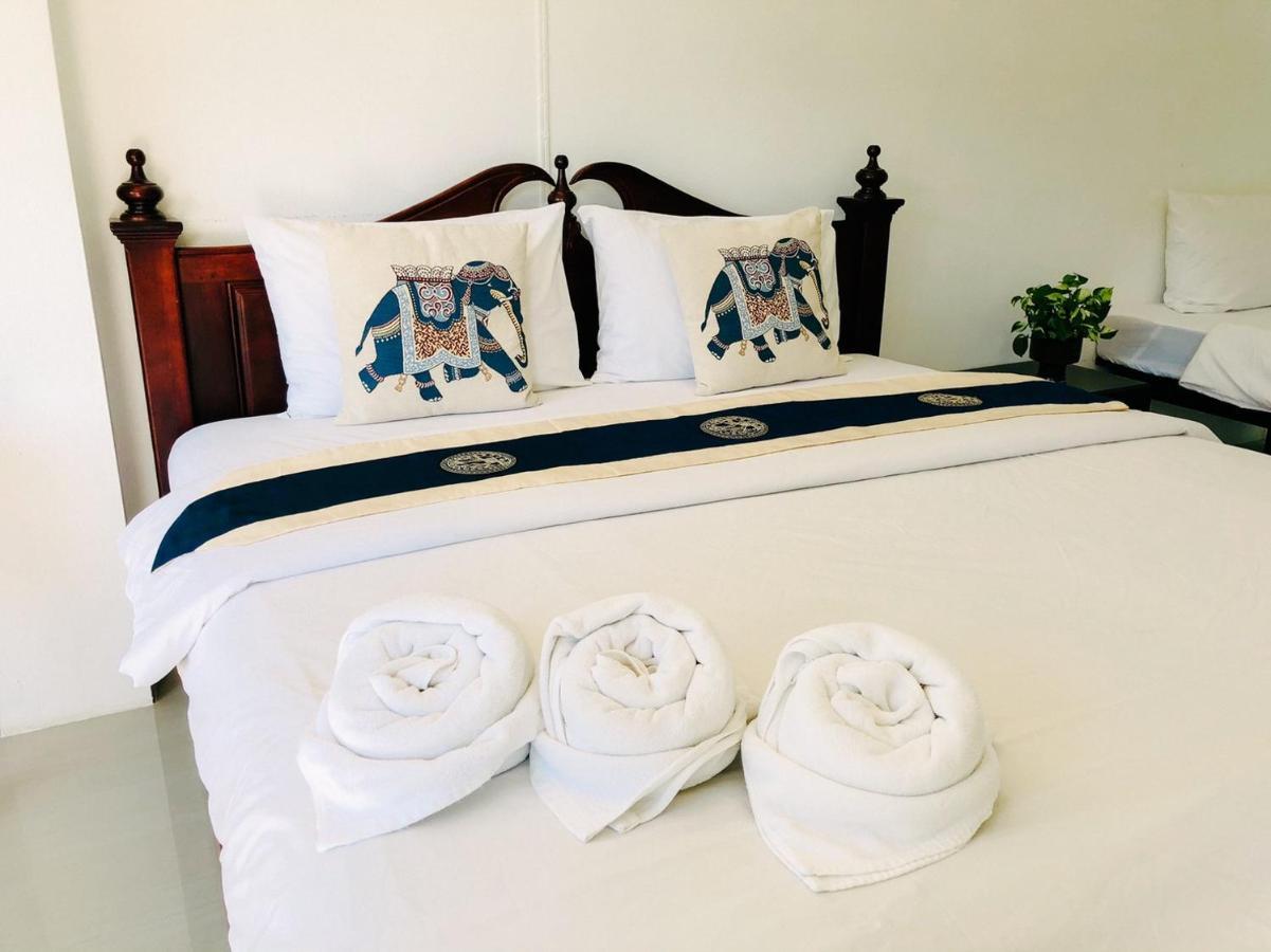 Baanlugchange Hotel Chanthaburi Esterno foto