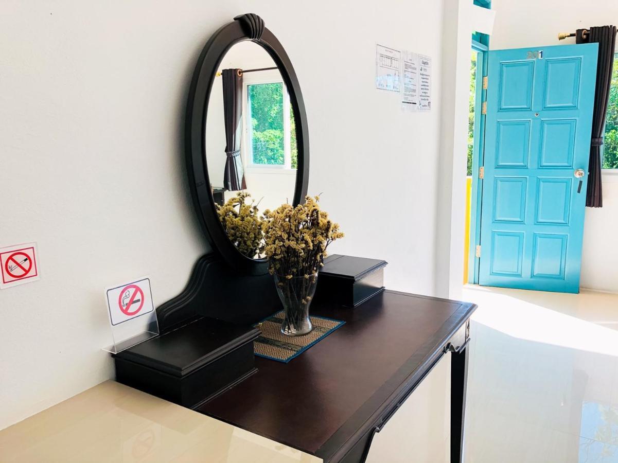 Baanlugchange Hotel Chanthaburi Esterno foto