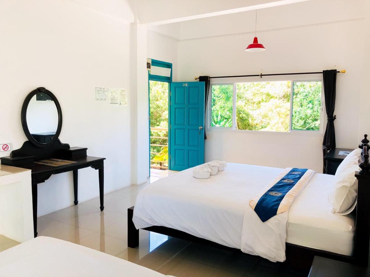 Baanlugchange Hotel Chanthaburi Esterno foto