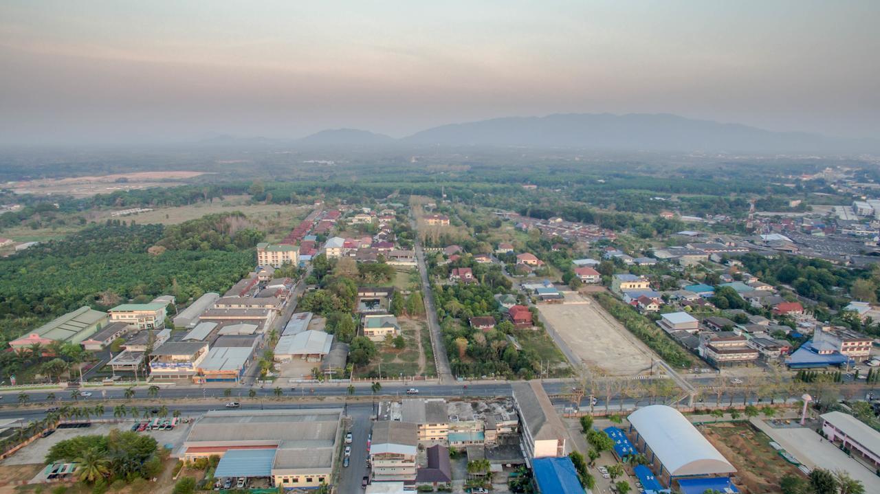 Baanlugchange Hotel Chanthaburi Esterno foto