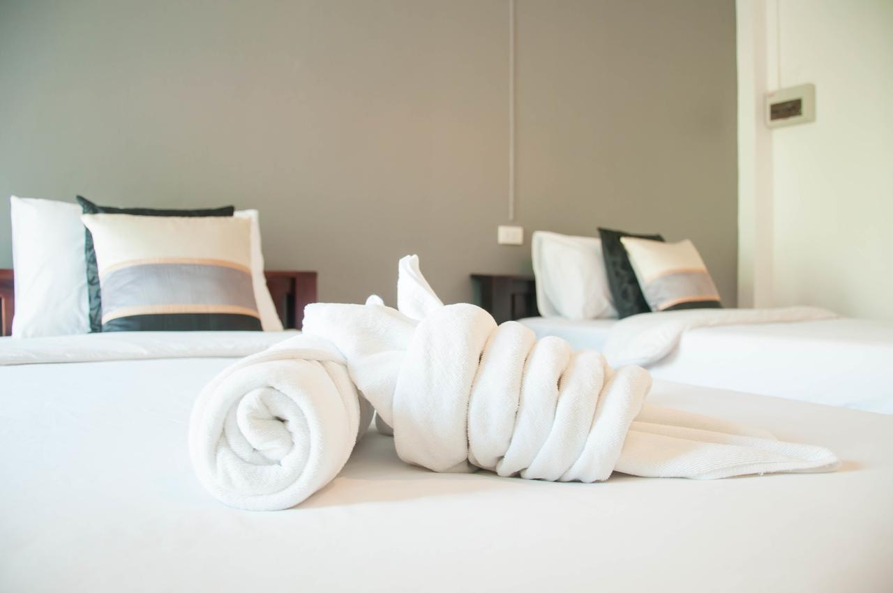 Baanlugchange Hotel Chanthaburi Esterno foto